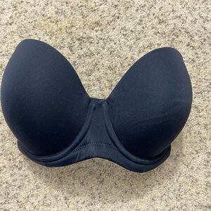 Wacoal black wired strapless bra size 30G 854119